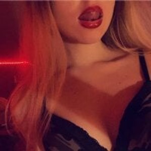 elivecams.com micaelaxo livesex profile in humiliation cams