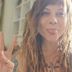 lil-Hippy-Mia webcam profile