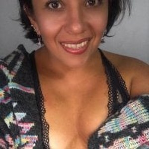 cuteluisa webcam profile - Colombian