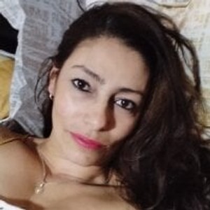 girlsupnorth.com GabrielaDuque livesex profile in housewives cams