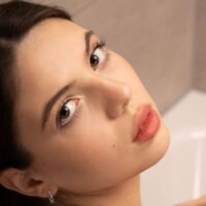 xxx-topcamgirls.com SierraPlaya livesex profile in dancing cams