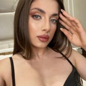 girlsupnorth.com ZoeyWhite livesex profile in corset cams