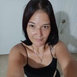 sleekcams.com tania_m livesex profile in big clit cams