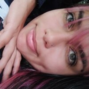 girlsupnorth.com sweetkitty_16 livesex profile in squirt cams