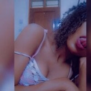 girlsupnorth.com Sweet_Mimah livesex profile in OldYoung cams