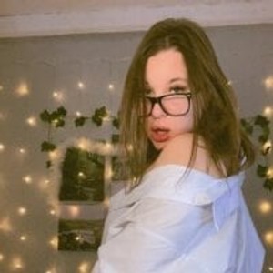 sleekcams.com Viola_Sweet_ livesex profile in lovense cams