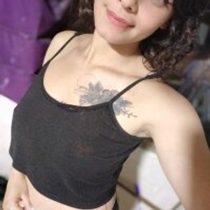 chatnmate.com Malory-Richter livesex profile in teen cams