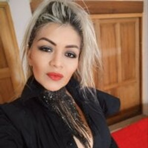 sexcityguide.com miss_carlota1 livesex profile in milf cams