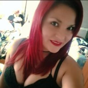 pornos.live REDCRISTAL livesex profile in Lesbian cams