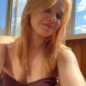 Eva-Red webcam profile