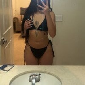 cheapadultsexcams.com peachyyy_queen livesex profile in young cams