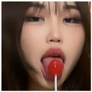 stripchat Little_yena Live Webcam Featured On pornos.live