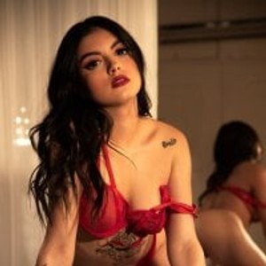 Cloe-White webcam profile - Colombian