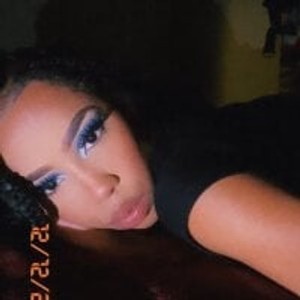 rosiewaterx webcam profile - American