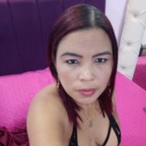 girlsupnorth.com laginevra livesex profile in mature cams