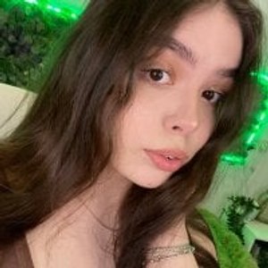 sleekcams.com Pretty_Pyro livesex profile in erotic cams