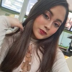 sleekcams.com cattleya_gomez livesex profile in kissing cams