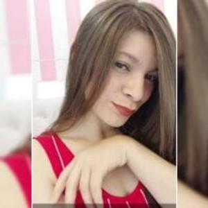 pornos.live EmaWillson livesex profile in blonde cams