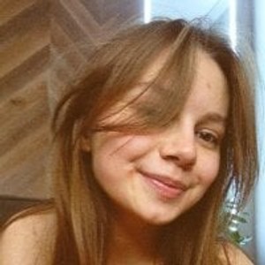 sleekcams.com LynnSmllth livesex profile in asmr cams