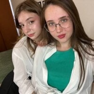 pornos.live FannyDennett livesex profile in lesbian cams