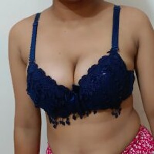 girlsupnorth.com Sita_Mukharjee livesex profile in hairy cams