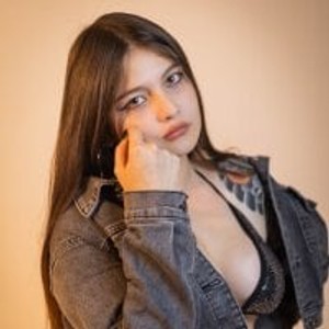 girlsupnorth.com Luana_yeras livesex profile in tattoos cams