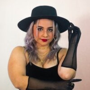 stripchat layla_vanegas webcam profile pic via girlsupnorth.com