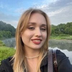 MaaryJonnes webcam profile