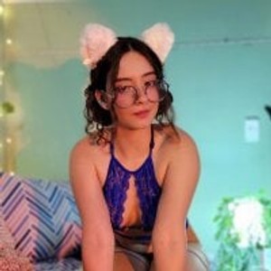 elivecams.com Emma_charlote livesex profile in smile cams