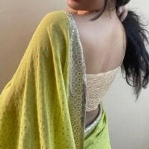 livesexr.com Sexy-Paaro livesex profile in blowjob cams