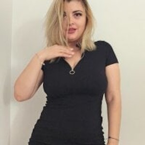 girlsupnorth.com ChloeOrtis livesex profile in blowjob cams