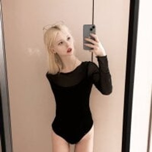 sleekcams.com Arietta_Adamss livesex profile in vr cams