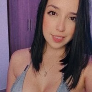 girlsupnorth.com lety_doyle livesex profile in colombian cams