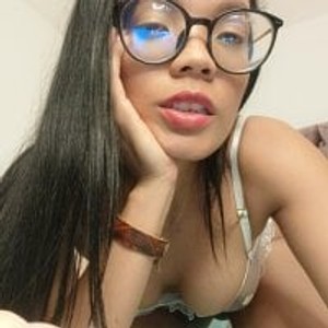 stripchat roussmarie Live Webcam Featured On free6cams.com