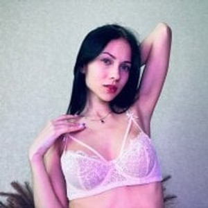 Emma-Wonderland webcam profile pic
