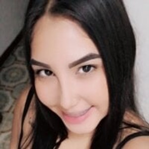 livesexr.com Ruosse livesex profile in bigclit cams