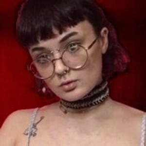 gonewildcams.com lucyxxxbot livesex profile in goth cams