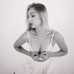 livesex.fan SandraCrossy livesex profile in tattoos cams