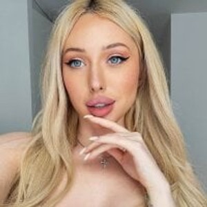 WOW-PeaCH-Girl webcam profile