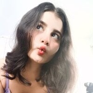stripchat floweer_ webcam profile pic via girlsupnorth.com