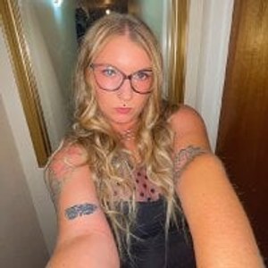 netcams24.com hippiebarbiebabe livesex profile in outdoor cams