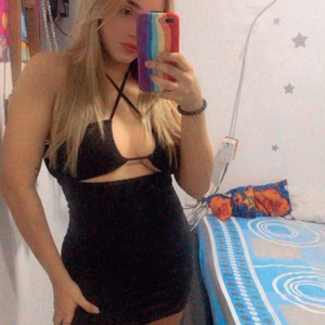 sleekcams.com Mia_evanss23 livesex profile in couples cams