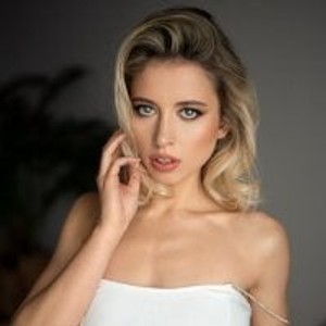 elivecams.com evechuuu livesex profile in glamour cams