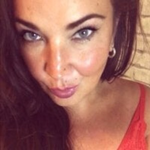 elivecams.com LuciannaBBW livesex profile in busty cams