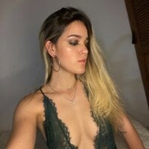 onaircams.com isabellaBrownn_ livesex profile in ts cams