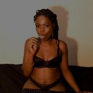 StrawberryLips1XX webcam profile - South African