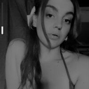 livesex.fan MED__ livesex profile in glamour cams