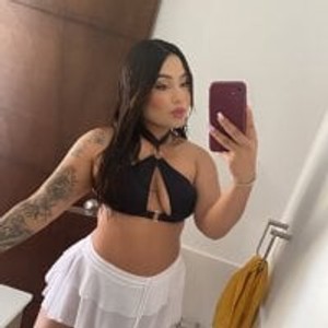 sleekcams.com katy_golden livesex profile in kissing cams