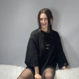 livesexr.com AskiMuns livesex profile in kissing cams