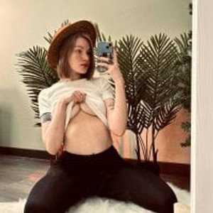 free6cams.com Chloe_blake livesex profile in young cams